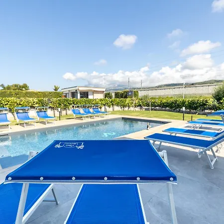 Arvilla With Private Pool