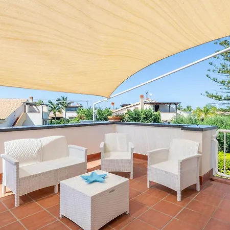 Arvilla With Private Pool 度假居 *
