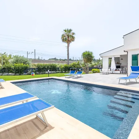 Feriehus Arvilla With Private Pool Campofelice Di Roccella