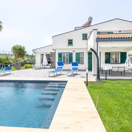 Arvilla With Private Pool * 坎波菲利斯·迪·罗切