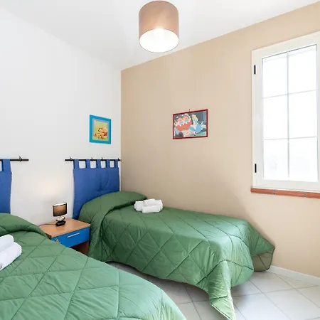 度假居 Arvilla With Private Pool